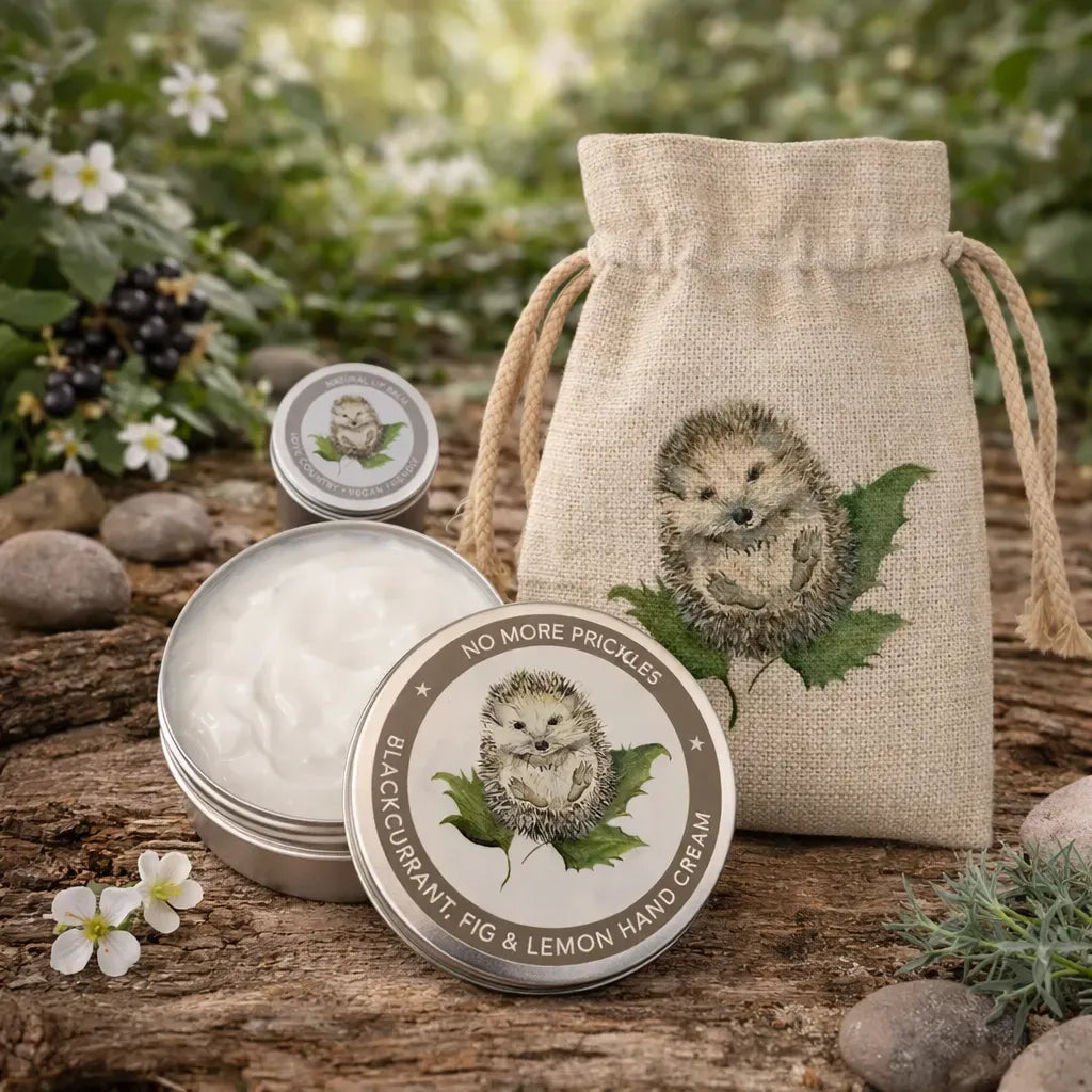Love Country No More Prickles Beauty Bag Set