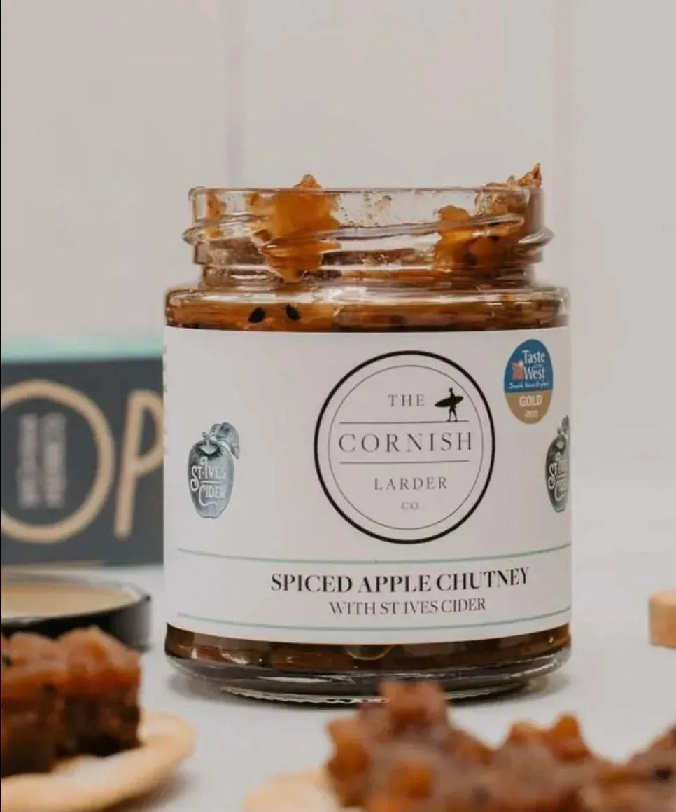 The Cornish Larder Cheeseboard Gift Pack